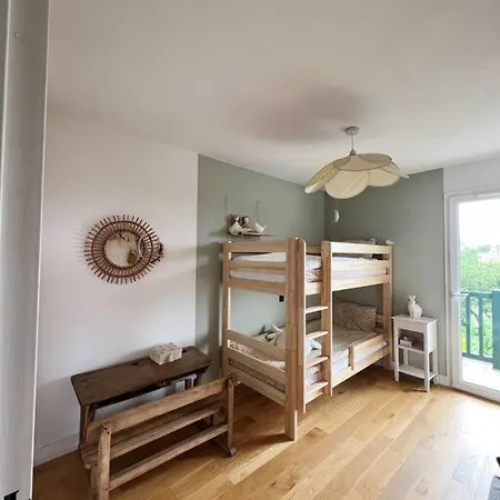 Holiday home Maison Familiale Avec Piscine Et Terrasse Saint-Jean-de-Luz